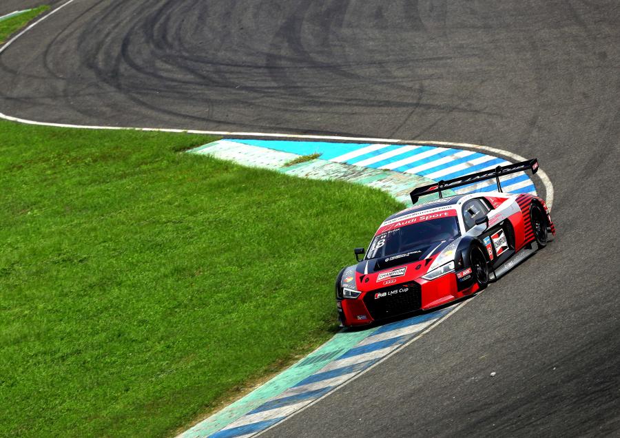  Audi R8 LMS 2015 года  (фото 31 из 49)